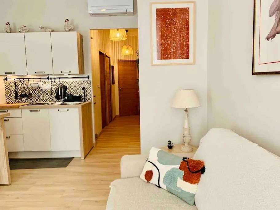 Apartment Jolijoliette, Terrasse, Central, Climatise, Wifi , Garage Marseille
